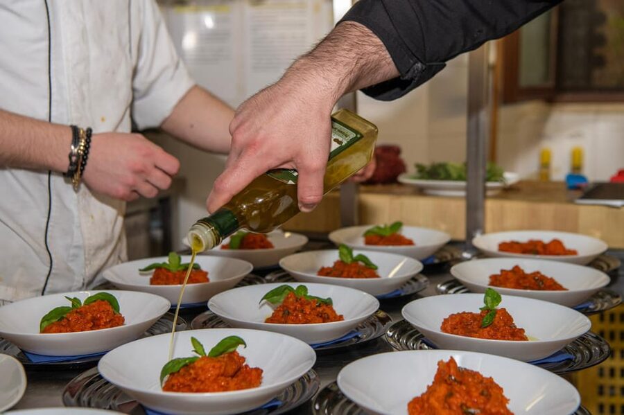Florence: Guided Food Walking Tour with Tuscan Classics - What you get for $89.50