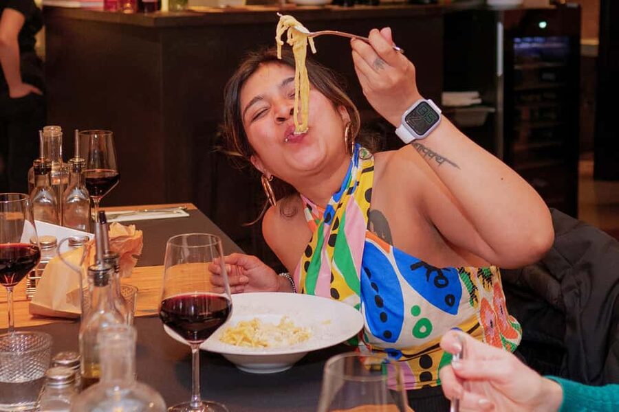 Florence: Guided Food Walking Tour with Tuscan Classics - A small group gives the walk its social flavor