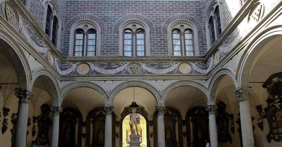 Florence: Guided Medici Tour - Benozzo Gozzoli’s Chapel of the Magi