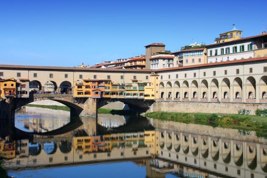 Florence: Guided Tour by E-Bike with Gelato & optional Lunch - Piazza Santo Spirito and Piazza Pitti