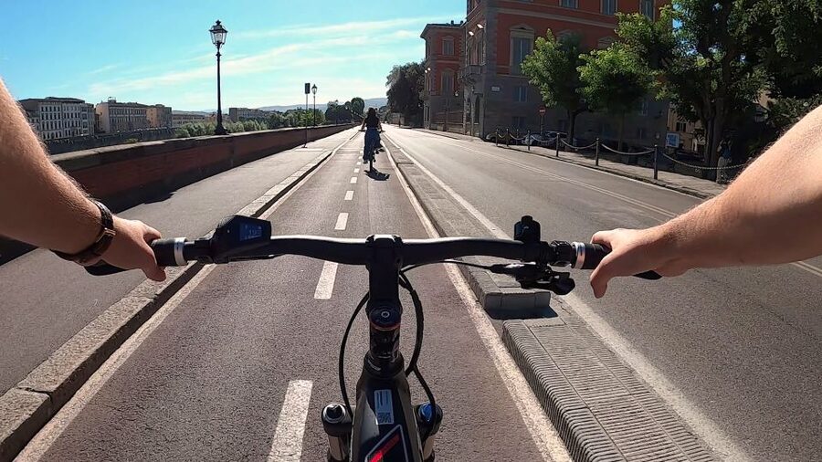 Florence: Guided Tour by E-Bike with Gelato & optional Lunch - Gelato, with lunch as an option