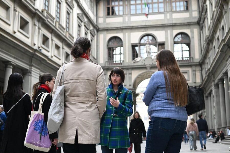 Florence: Guided Tour of Medici Family Secrets and Chapels - Key points at a glance