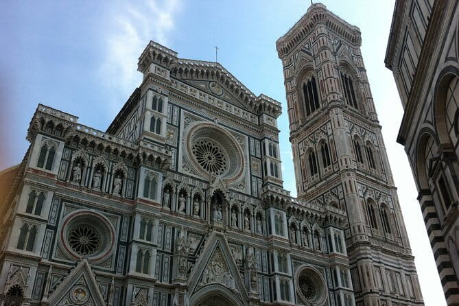 Florence Guided Walking Tour & Uffizi Ticket with direct access - From Via de’ Martelli to Florence’s great landmarks