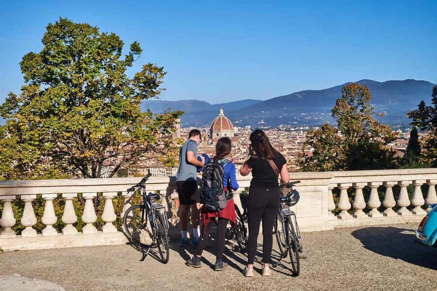 Florence: Half-Day Tuscan Countryside E-bike Tour with Wine - What the e-bike changes