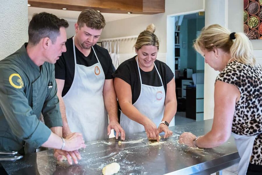 Florence: Handmade Pasta & Dessert Class with Unlimited Wine - Key points to know before you book