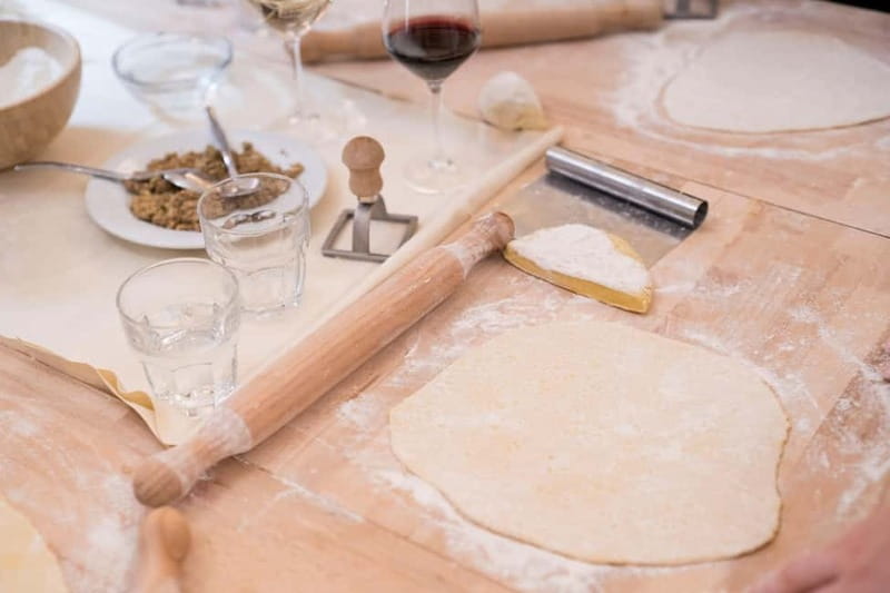 Florence: Handmade Ravioli & Pasta Class with Unlimited Wine - Why this class works well in Florence