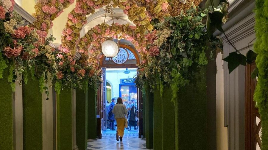 Florence historical centre and legends tour for small groups - Piazza del Duomo and Florence’s grandest landmarks