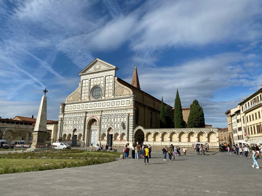 Florence historical centre and legends tour for small groups - Finishing in Piazza della Repubblica