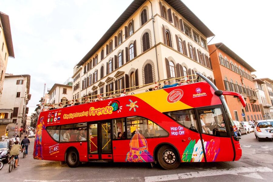 Florence: Hop-on Hop-off Bus Tour: 24, 48 or 72-Hour Ticket - Audio commentary, Wi-Fi, and the mobile app