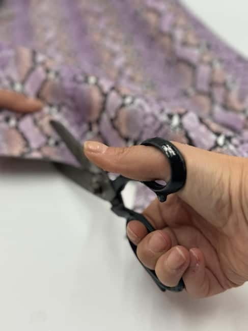 Florence: Leather Wallet-Making Workshop with Coffee - Choosing leather, colors, and wallet style