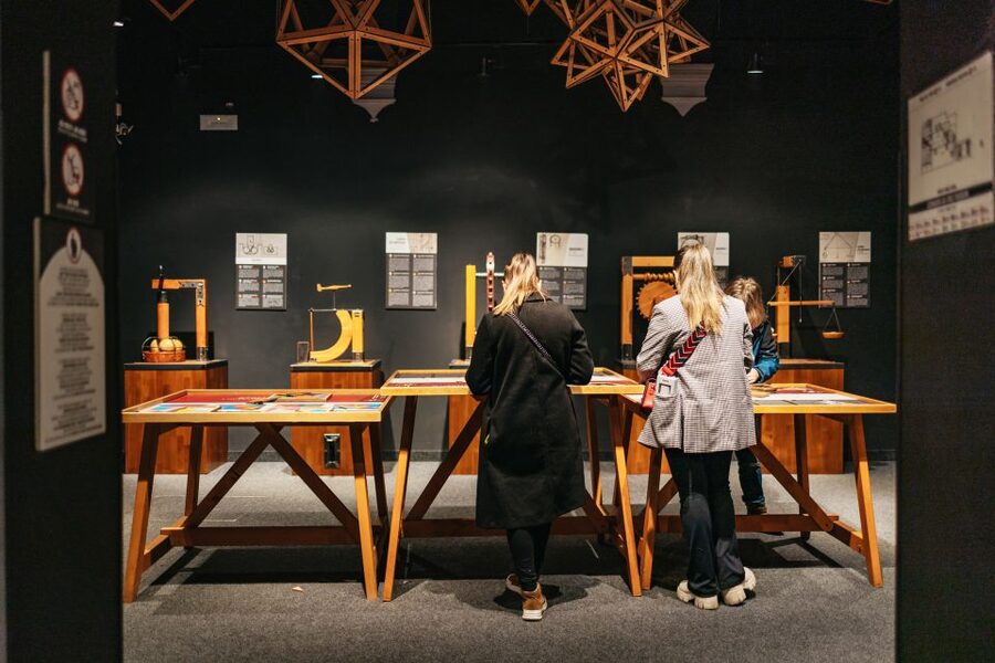 Florence: Leonardo Interactive Museum Entry Ticket - How to make the visit work well