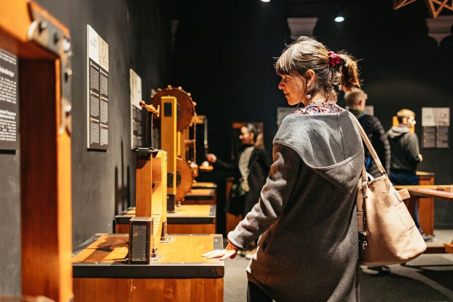 Florence: Leonardo Interactive Museum Entry Ticket - Location, timing, and the two Da Vinci museum names