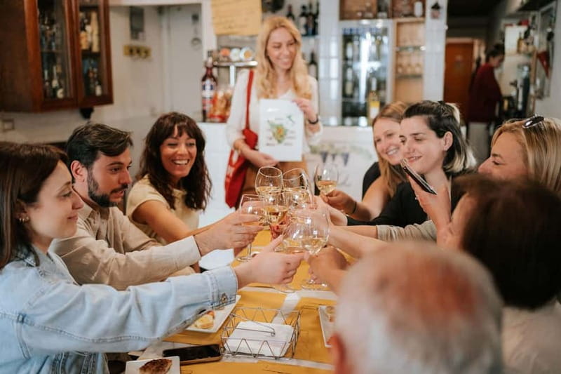 Florence: Local Food, Wine & Market Walking Tour - The market: cheese, olives, crostini, and Florentine steak