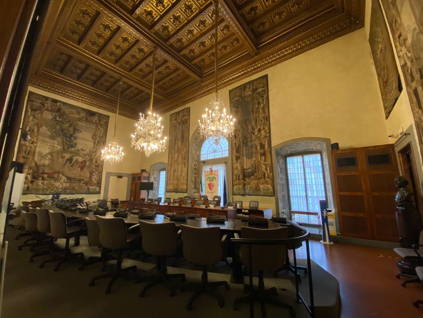 Florence: Medici Family History Tour - Timing, languages, and walking comfort