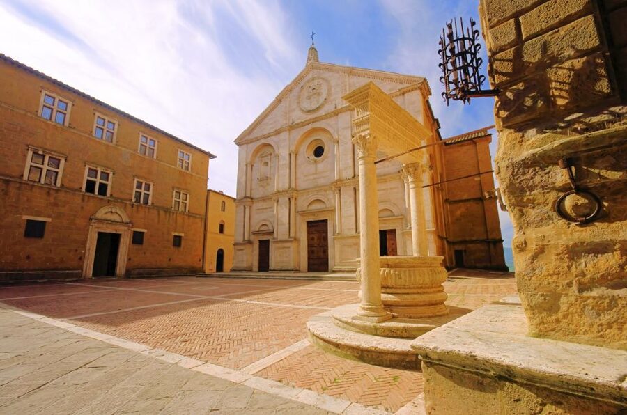 Florence: Monteriggioni & Val d'Orcia Optional Wine Tasting - Who should book this day trip