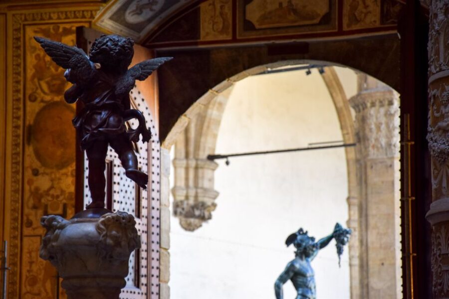 Florence: Mysteries of the Medici Guided Walking Tour - A walk through rivalries, not just monuments
