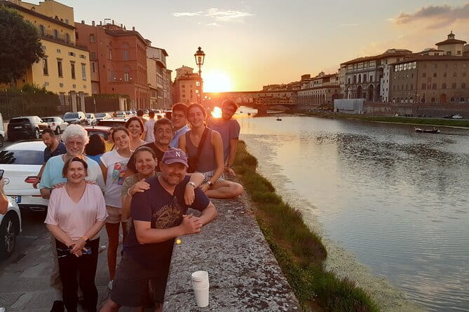 Florence Night Bike Tour with Wine and Aperitivo Picnic included - Key points at a glance
