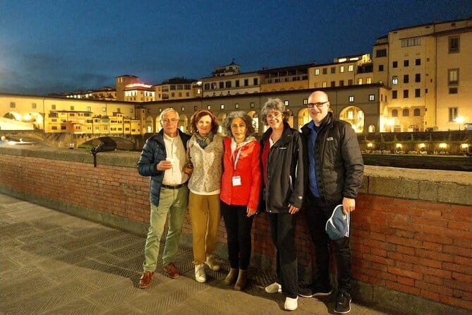 Florence Night Bike Tour with Wine and Aperitivo Picnic included - San Niccolò and the route’s quieter side
