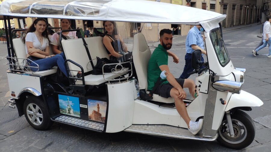 Florence: Old Town Golf Cart Excursion - Why a golf cart makes sense in Florence