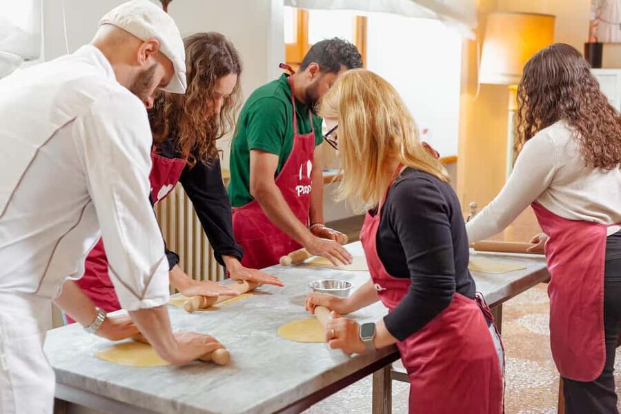 Florence: Pasta Class with Wine, Limoncello and Dessert - From eggs and flour to workable dough