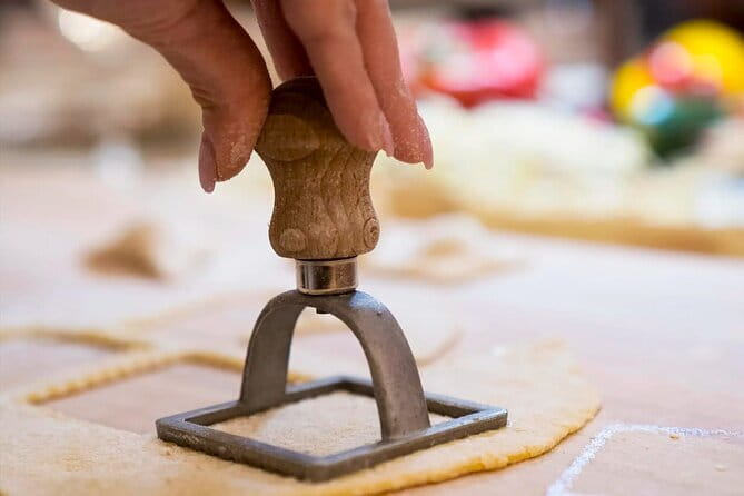 Florence: Pasta Cooking Class with Tiramisu & Gift Apron - The value of $45.66 in Florence