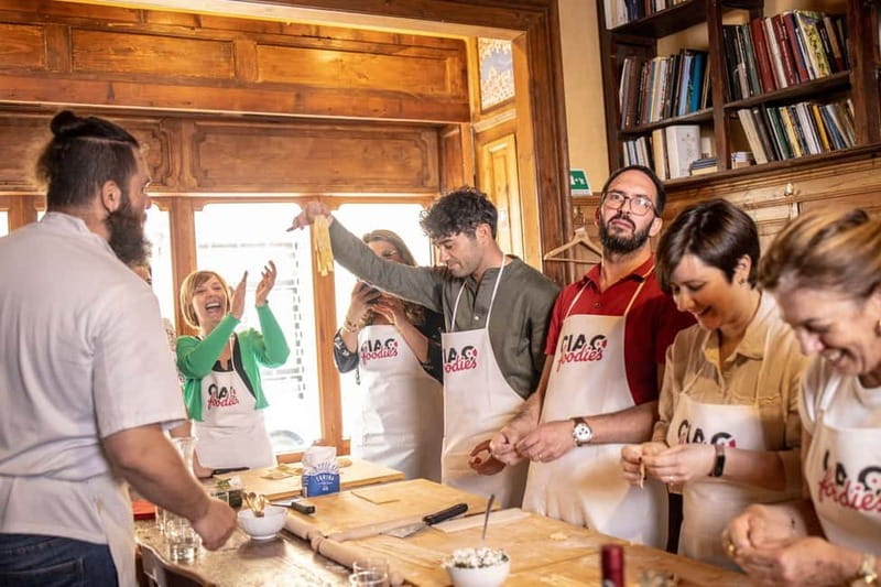 Florence: Pasta & Tiramisu Class with Unlimited Wine - Begin with ragù and tomato sauce