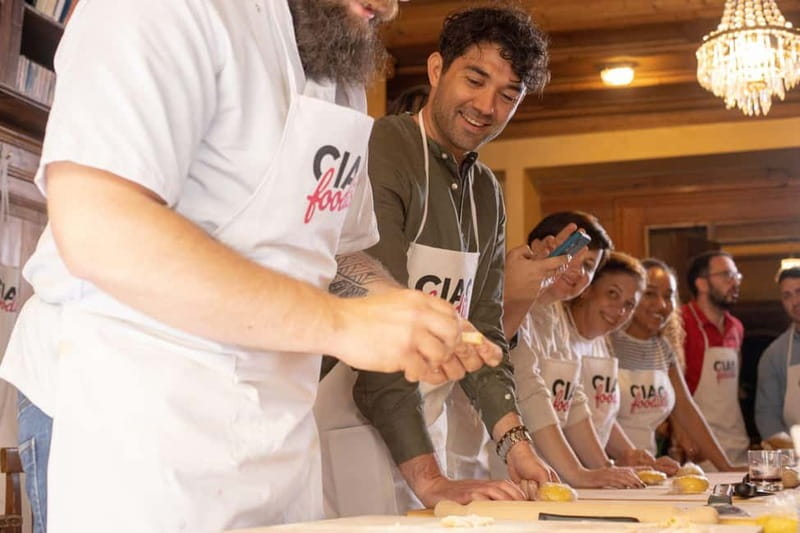 Florence: Pasta & Tiramisu Class with Unlimited Wine - Eat your own lunch with wine and local bites
