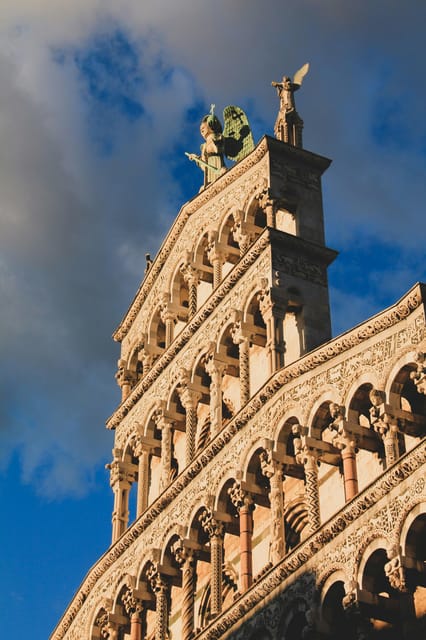 Florence: Pisa - Lucca Private Full Day Tour - Lunch, gelato, and time to wander