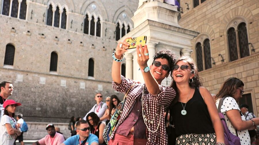 Florence: Pisa, Siena, S. Gimignano, Chianti Wine & Lunch - Meeting at Piazzale Montelungo