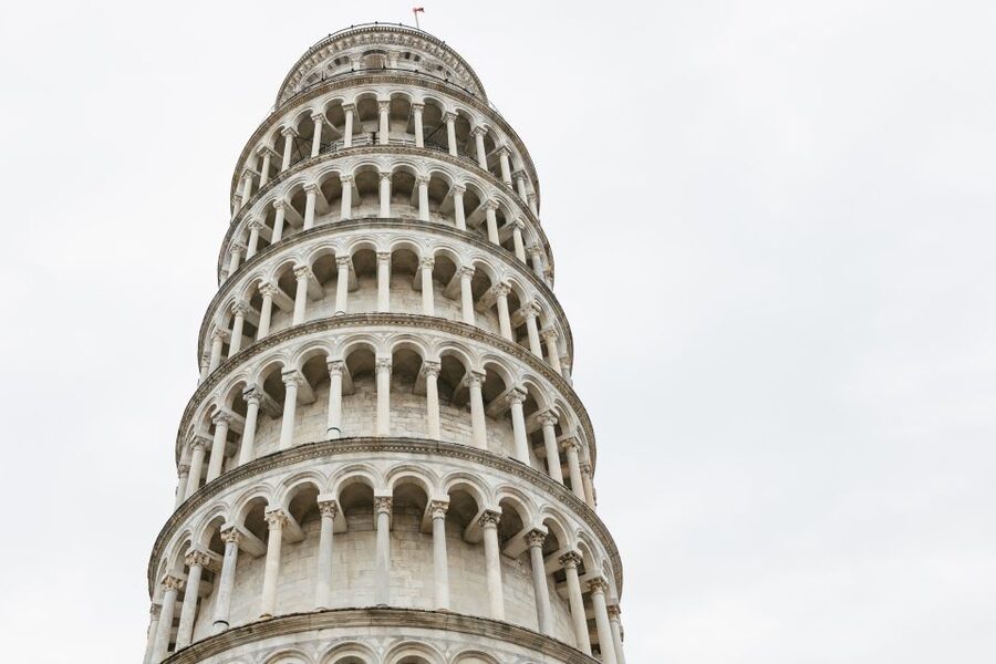 Florence: Pisa, Siena, San Gimignano, and Chianti Experience - A Chianti winery lunch with local wine