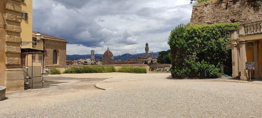 Florence: Pitti Palace Small Group Tour - Why Pitti Palace matters in Florence