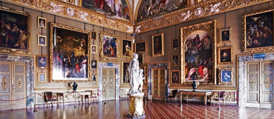 Florence: Pitti Palace Small Group Tour - Why the 15-person limit helps