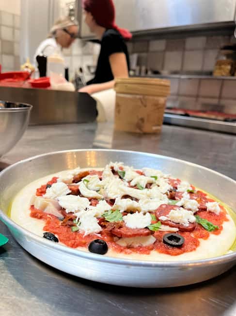 Florence: Pizza and Gelato Cooking Class - Working the pizza dough from scratch