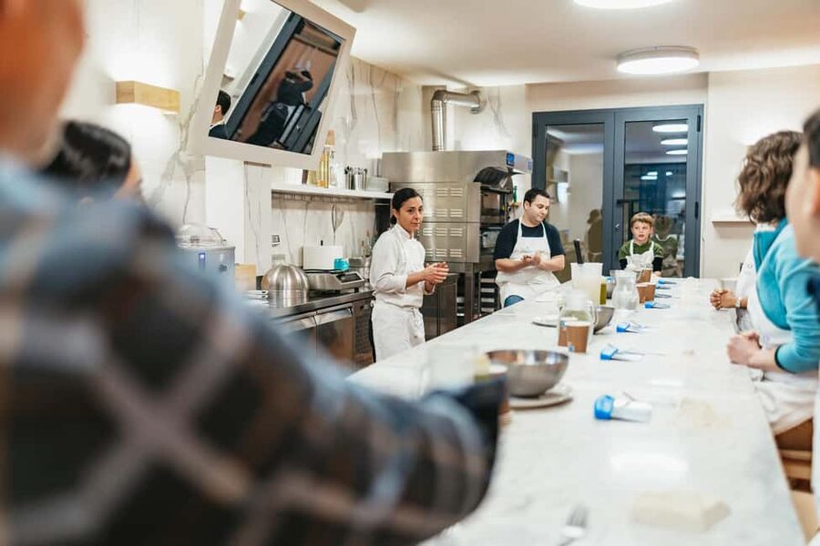 Florence: Pizza and Gelato Preparation Class - Fresh sauce and a choice of toppings