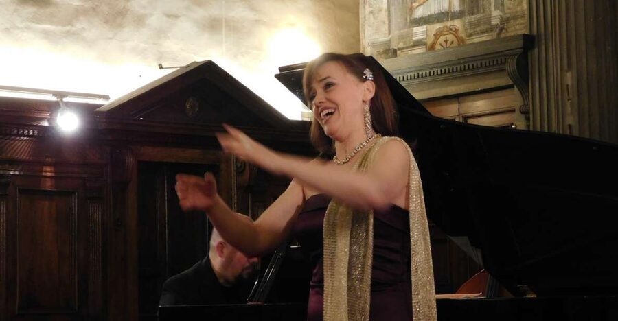 Florence: Pizza Dinner and Opera Arias Concert - Pizza first, opera after