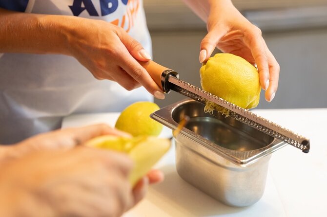 Florence Pizza or Pasta Class with Gelato Making at a Tuscan Farm - Weather, walking, and food restrictions