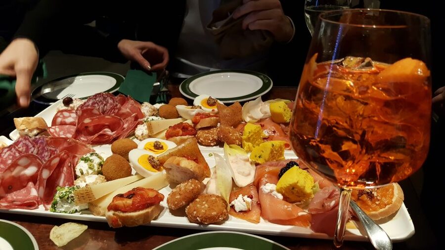 Florence: Private 4-Hour Walking Tour with Eugenia Gasheeva - Florence explained through Medici power