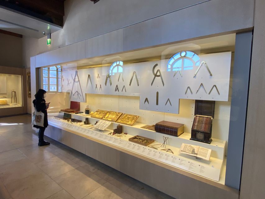 Florence: Private Astronomical Tour of the Museo Galileo - Practical details that affect your visit