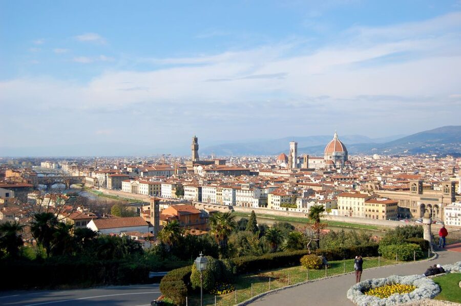 Florence: Private City Walking Tour - Medici power and the medieval city