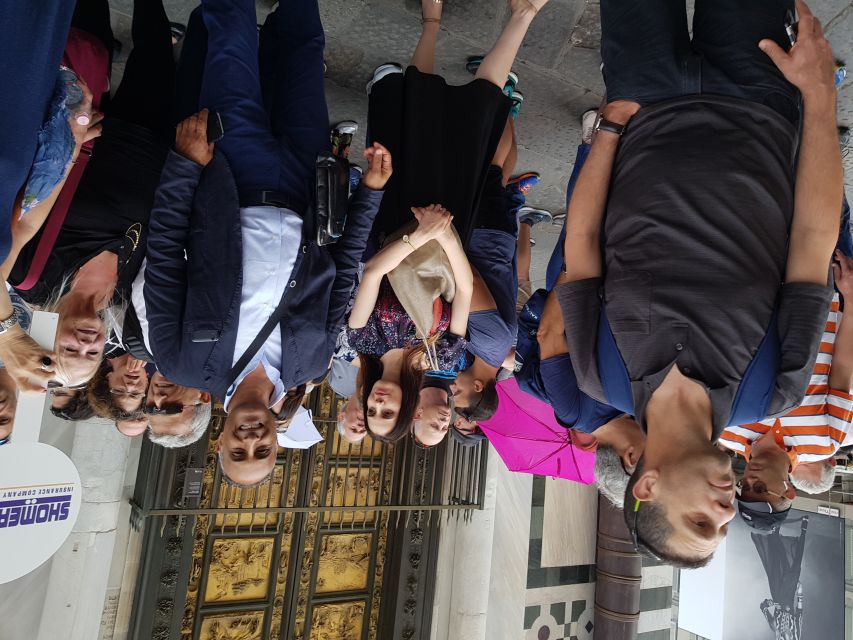 Florence: Private City Walking Tour - Ponte Vecchio and the crossing into Oltrarno