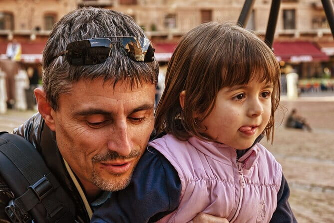 Florence : Private Custom Walking Tour with a Local Guide - What the Guides Bring to the Walk