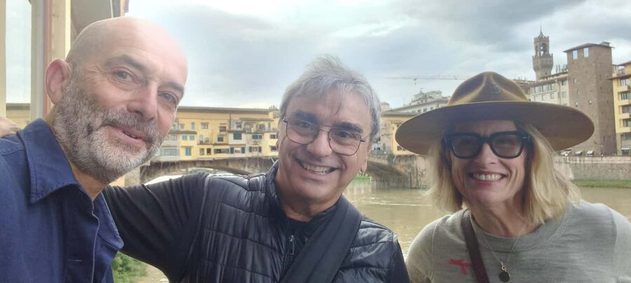 Florence: Private Customized Walking Tour with a Local Guide - Meeting at your hotel or Airbnb