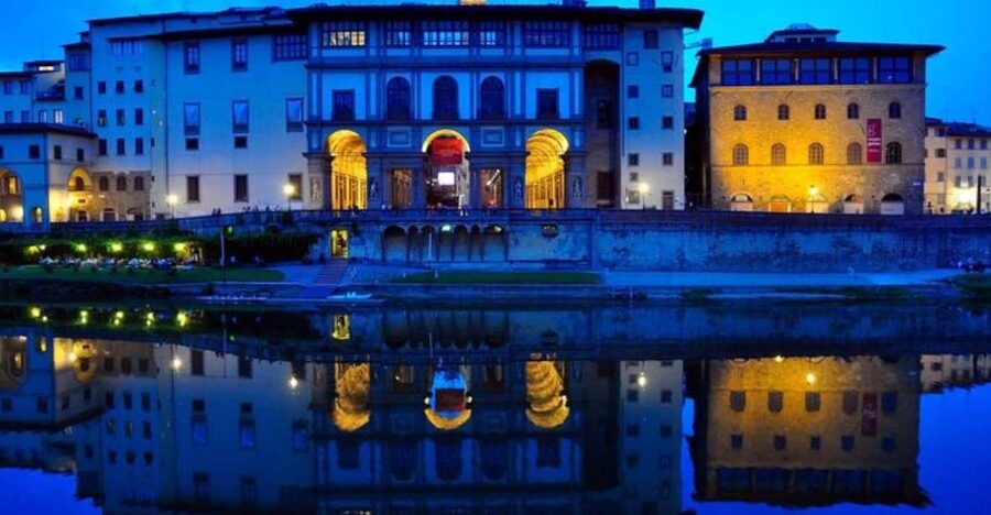 Florence: Private E-Bike Night Tour & Piazzale Michelangelo - The climb to Piazzale Michelangelo