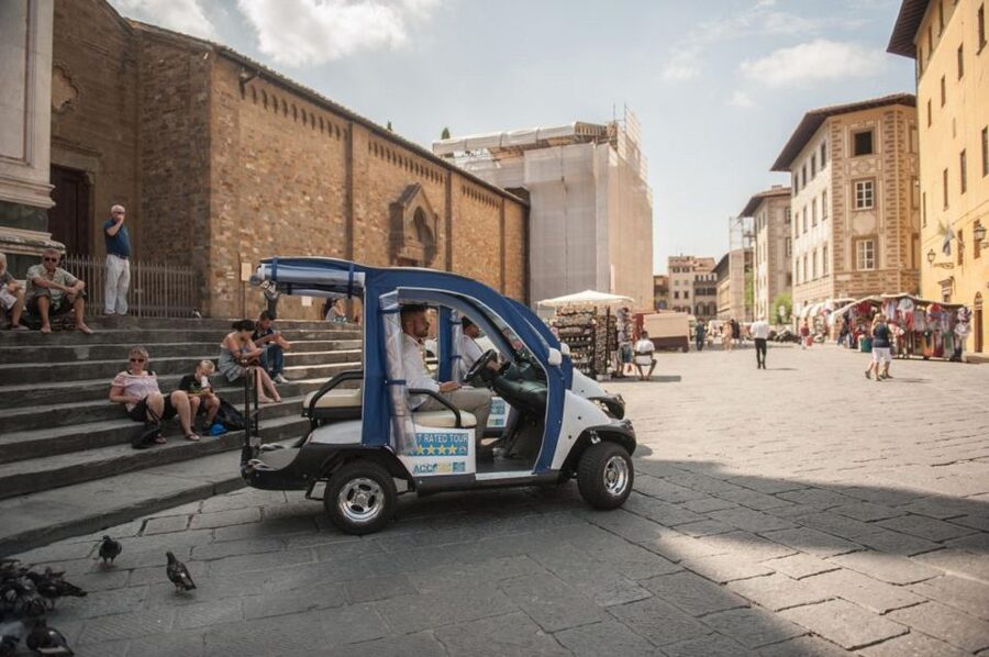 Florence: Private Electric Mini Car Tour with Local Guide - Across the river to Palazzo Pitti and Santo Spirito
