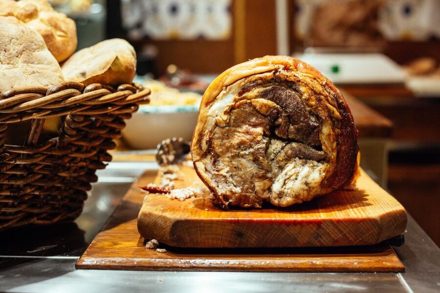 Florence: Private Food Tour – 10 Tastings with Locals - Ponte Vecchio, Bucca dell’Orafo, and food between landmarks