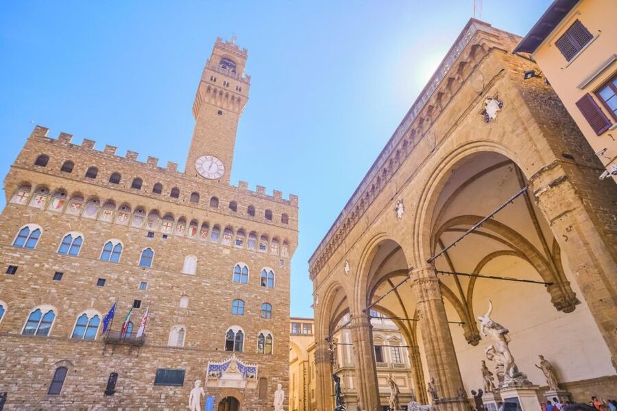Florence: Private Guided Walking Tour - Piazza della Signoria as an open-air sculpture gallery