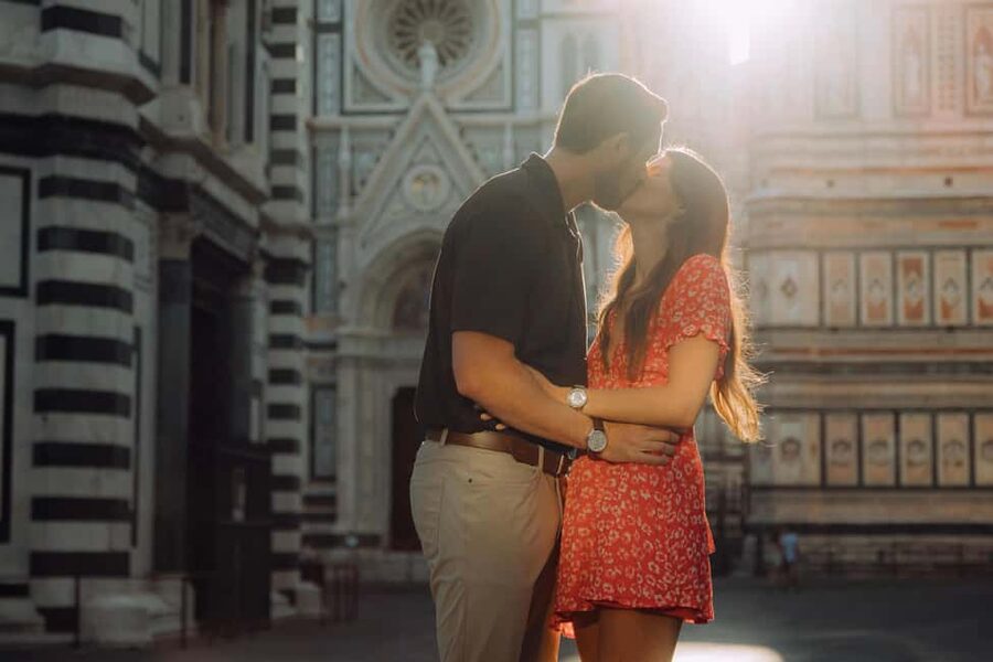 Florence Private Professional Photoshoot - Meeting Ken at the Duomo