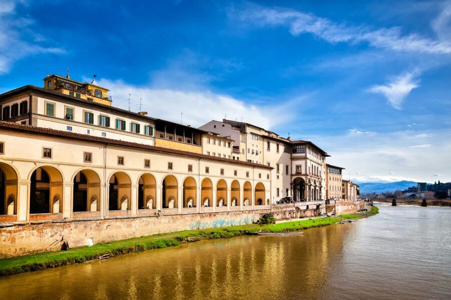 Florence: Private Uffizi Gallery Discovery Tour with Ticket - Why a guide helps inside the Uffizi