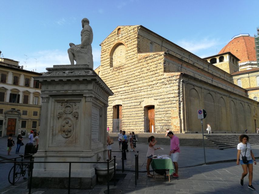 Florence: Private Walking Tour with a Local Guide - Languages, access, and what to wear