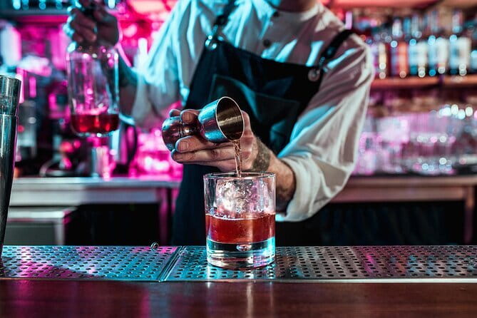 Florence Pub Crawl in the Old Town - Via Benci and Peruzzi Firenze